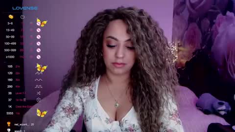 Snapshot of _just_a_queen_3 chatting on 3, 12, 2024 _just_a_queen_3 online show from 3, 12, 2024
