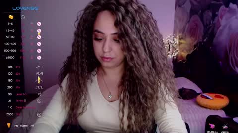 Snapshot of _just_a_queen_3 chatting on 8, 12, 2024 _just_a_queen_3 online show from 8, 12, 2024