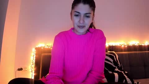 _just_a_simple_girl online show from 21, 1, 2025