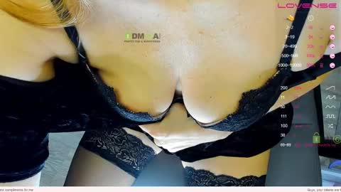 _justcallme_ online show from 12, 5, 2026