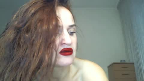 Snapshot of _kapelka_ chatting on 30, 12, 2024 KAPELKA online show from 30, 12, 2024