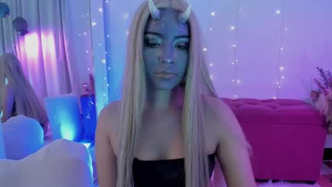 _karine01 online show from 23, 10, 2025