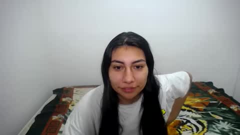 Snapshot of _katerin_love chatting on 4, 3, 2025 kateryn online show from 4, 3, 2025