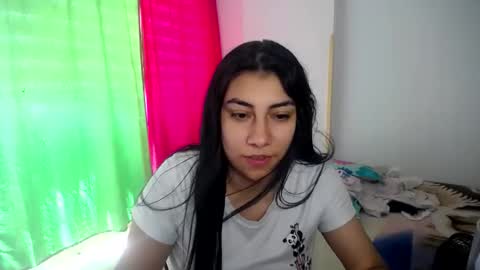 Snapshot of _katerin_love chatting on 19, 12, 2025 kateryn online show from 19, 12, 2025
