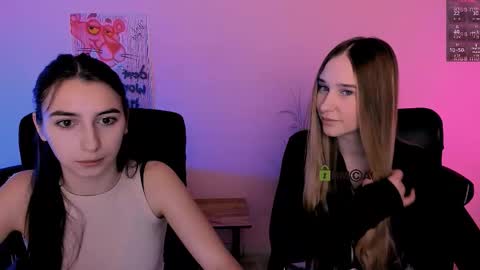 _kellykitten_ online show from 4, 2, 2026