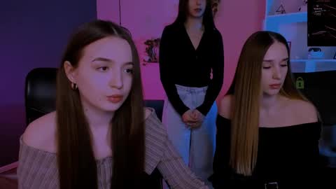 _kellykitten_ online show from 27, 3, 2026