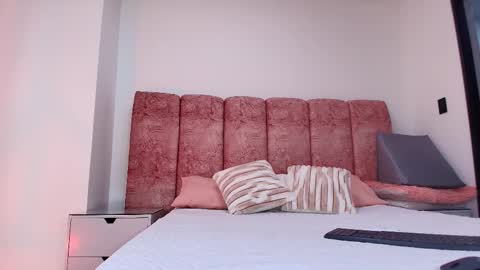 Kendall online show from 11, 11, 2025