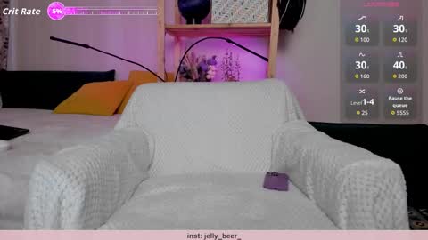 Kiara 0100 - 0700 UTC almost every day online show from 30, 10, 2025