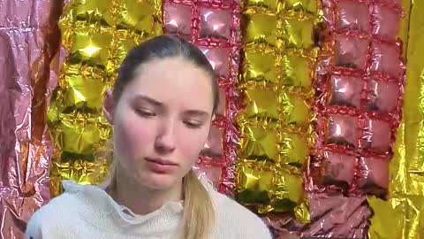 _kikiclark_ online show from 22, 3, 2026