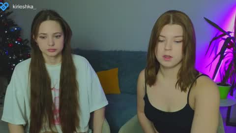 Molly   Emily online show from 8, 1, 2025