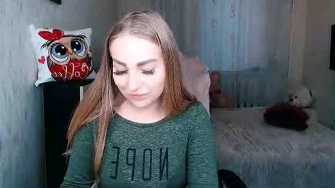 Snapshot of _kittyboo chatting on 23, 11, 2025 Aleksa online show from 23, 11, 2025