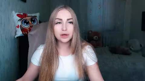 Snapshot of _kittyboo chatting on 28, 11, 2025 Aleksa online show from 28, 11, 2025