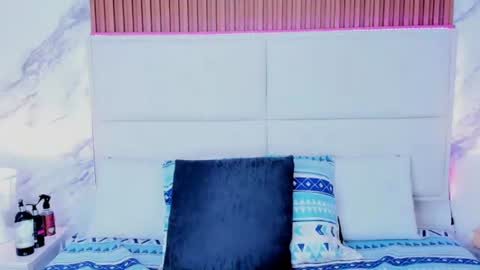 _krystal_cambell online show from 12, 7, 2026