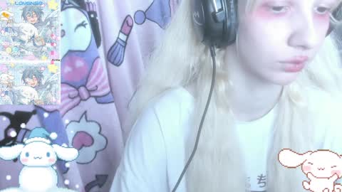 Snapshot of _kuroneeko_ chatting on 25, 12, 2024 kuro online show from 25, 12, 2024