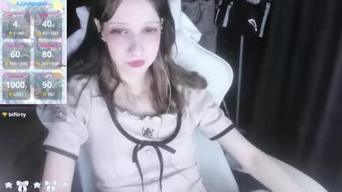 Snapshot of _kuroneeko_ chatting on 4, 12, 2025 kuro online show from 4, 12, 2025