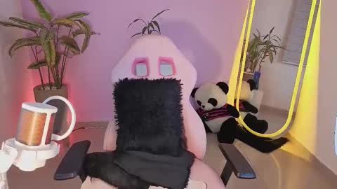 Snapshot of _kylie_miller1 chatting on 18, 9, 2025 Kylie online show from 18, 9, 2025