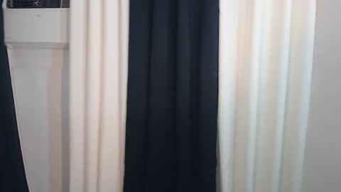 Snapshot of _kyliebrown_ chatting on 14, 11, 2025 Kylie online show from 14, 11, 2025