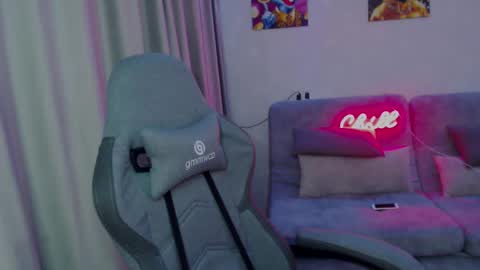 _lalune_ online show from 13, 2, 2025