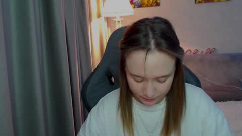 _lalune_ online show from 21, 2, 2025