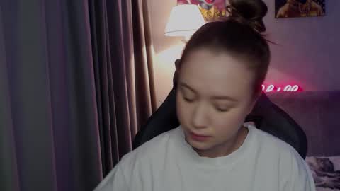 _lalune_ online show from 20, 10, 2025