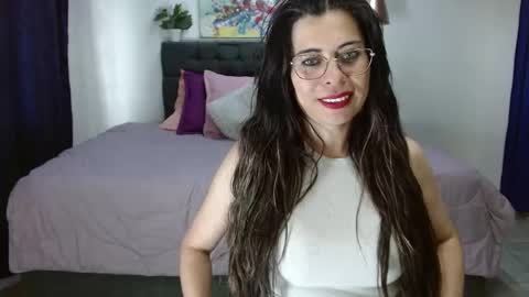 Snapshot of _lara1 chatting on 6, 1, 2025 paulina online show from 6, 1, 2025
