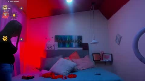 Snapshot of _lara1 chatting on 25, 10, 2025 paulina online show from 25, 10, 2025