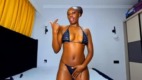 Snapshot of _latoyah chatting on 9, 7, 2026 _latoyah online show from 9, 7, 2026