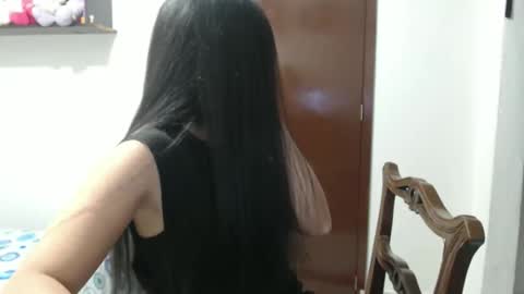 Snapshot of _laureneyes chatting on 14, 12, 2025 Lauren 3 online show from 14, 12, 2025