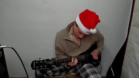 Snapshot of _layne chatting on 1, 1, 2025 Layne online show from 1, 1, 2025