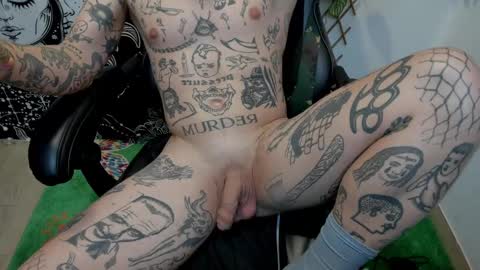 Snapshot of _layne chatting on 3, 3, 2025 Layne online show from 3, 3, 2025