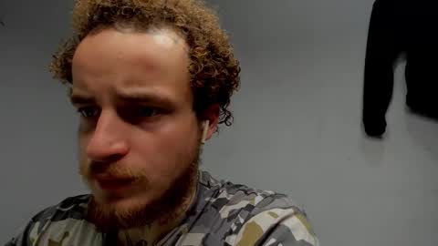 Snapshot of _layne chatting on 17, 11, 2025 Layne online show from 17, 11, 2025