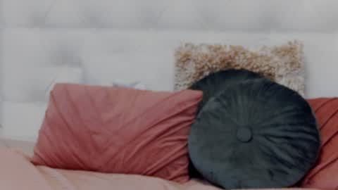 Snapshot of _lenapaul_ chatting on 13, 1, 2025 Lena Paul online show from 13, 1, 2025