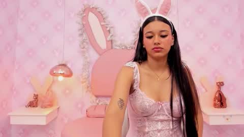 Snapshot of _lia_swan chatting on 18, 11, 2025 Lia Swan online show from 18, 11, 2025