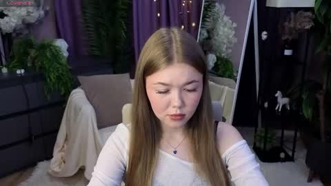 _liilcrystal_ online show from 21, 6, 2026