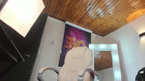 Snapshot of _lili_rose chatting on 2, 2, 2025 Lili online show from 2, 2, 2025