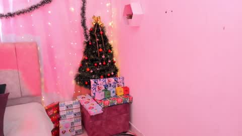 Ivy 3 online show from 14, 12, 2024