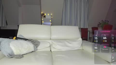 Julia online show from 17, 2, 2025