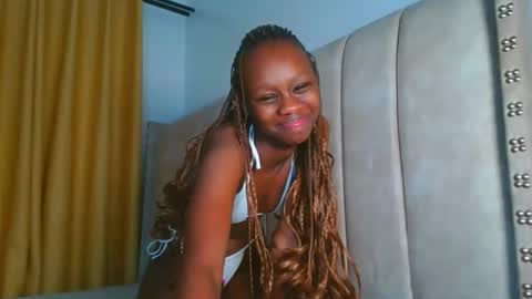 Snapshot of _littlevenus chatting on 23, 9, 2025 Littlevenus online show from 23, 9, 2025