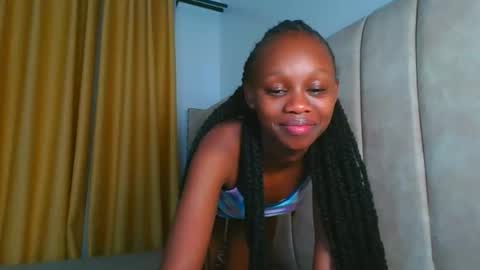 Snapshot of _littlevenus chatting on 9, 10, 2025 Littlevenus online show from 9, 10, 2025