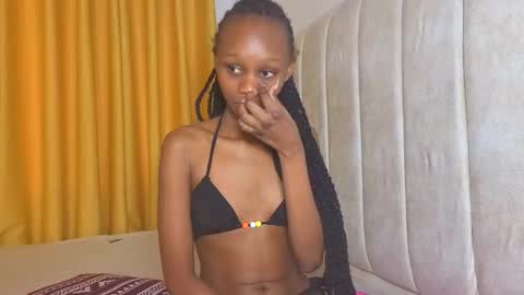 Snapshot of _littlevenus chatting on 4, 11, 2025 Littlevenus online show from 4, 11, 2025