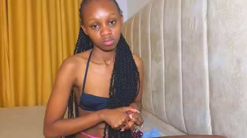 Snapshot of _littlevenus chatting on 9, 11, 2025 Littlevenus online show from 9, 11, 2025