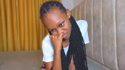 Snapshot of _littlevenus chatting on 15, 11, 2025 Littlevenus online show from 15, 11, 2025