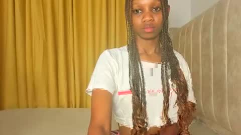 Snapshot of _littlevenus chatting on 29, 11, 2025 Littlevenus online show from 29, 11, 2025