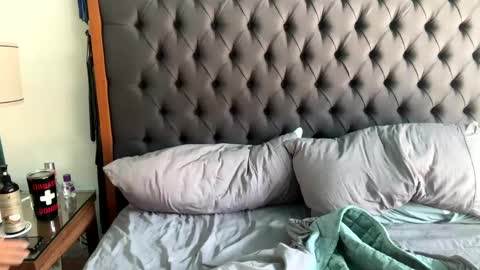 Little Wolfie online show from 27, 2, 2025