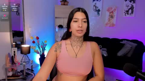  Laura  Independent Model  online show from 14, 2, 2025