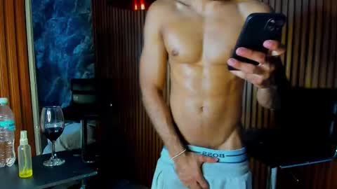 _luca_flame online show from 15, 9, 2025