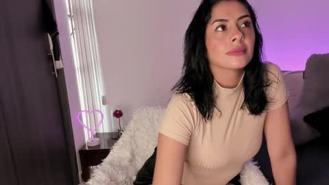 Snapshot of _lucianapalmer chatting on 6, 3, 2025 online show from 6, 3, 2025