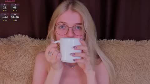 Snapshot of _luckybet_ chatting on 29, 10, 2025 Monica online show from 29, 10, 2025