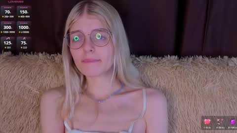 Snapshot of _luckybet_ chatting on 5, 11, 2025 Monica online show from 5, 11, 2025