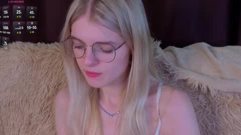 Snapshot of _luckybet_ chatting on 14, 11, 2025 Monica online show from 14, 11, 2025